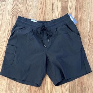 Columbia NWT Cargo Shorts Size XL